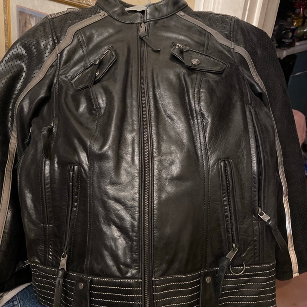 Harley Davidson Leather Jacket size Med - Picture 3 of 11
